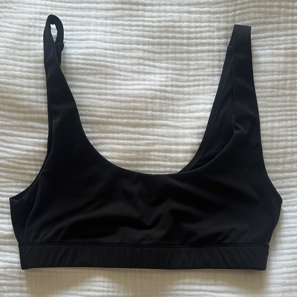 Vuori Black Sports Bra